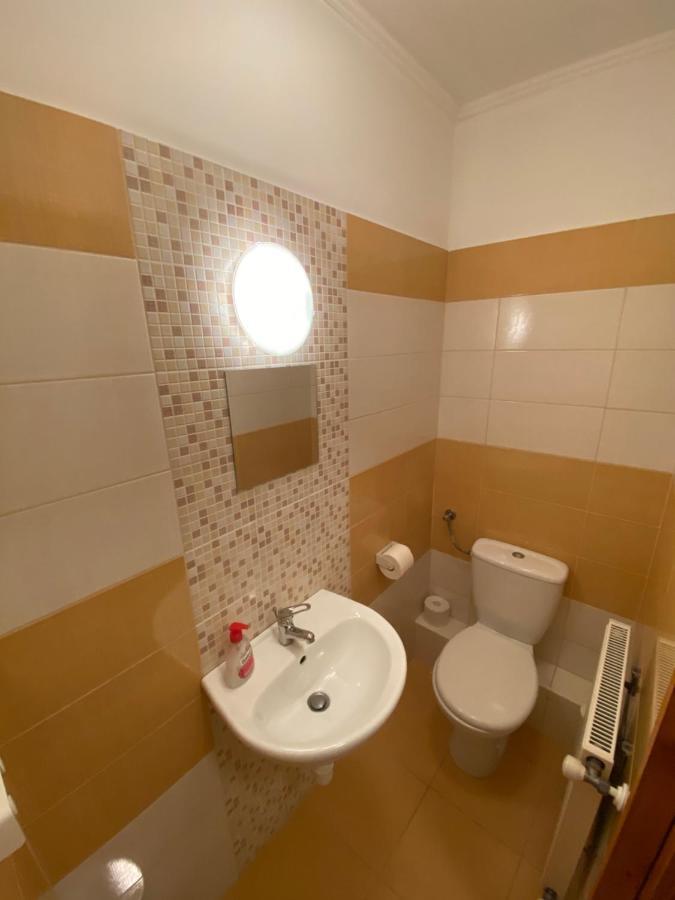 Апартаменти Mimi Apartman Дьюла Екстер'єр фото